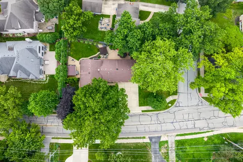 View/Area - 220 E Hillside Rd, Naperville, IL 60540 photo 1 of 6