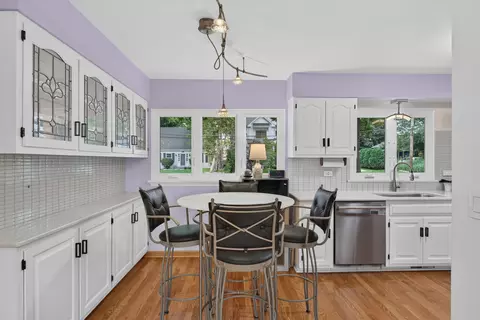 Kitchen - 220 E Hillside Rd, Naperville, IL 60540 photo 2 of 8