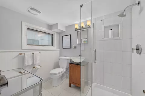 Bath - 220 E Hillside Rd, Naperville, IL 60540 photo 4 of 4