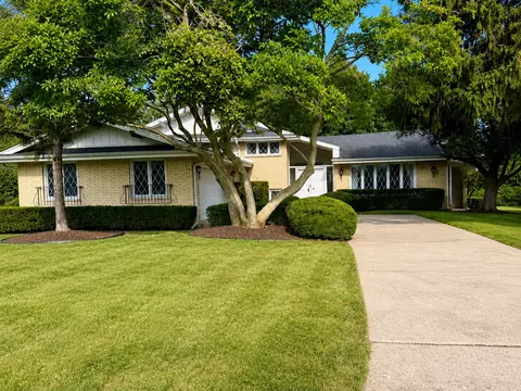 12217 S Flambeau Dr, Palos Heights, IL 60463