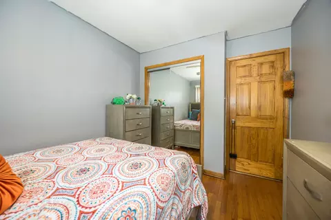 Bedroom - 10120 S Torrence Ave, Chicago, IL 60617 photo 4 of 6