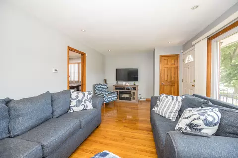 Living - 10120 S Torrence Ave, Chicago, IL 60617 photo 2 of 2