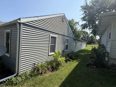 Exterior - 536 Dwight St, Kewanee, IL 61443 photo 5 of 5