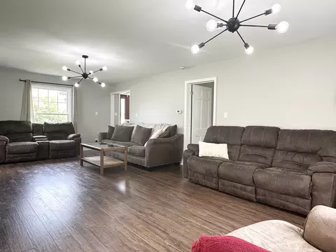 Living - 1414 W Budd Blvd, Kankakee, IL 60901 photo 3 of 3