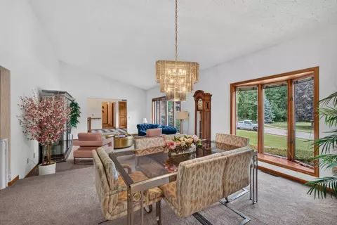 Dining - 9 Vale Ct, Moline, IL 61265 photo 3 of 3