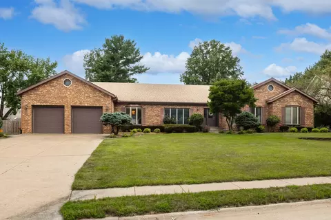 Exterior - 9 Vale Ct, Moline, IL 61265 photo 1 of 8