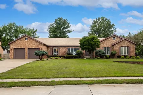 Exterior - 9 Vale Ct, Moline, IL 61265 photo 2 of 8
