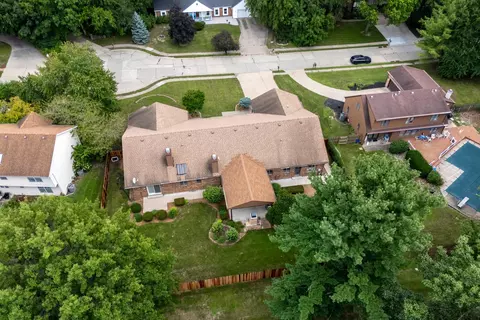 View/Area - 9 Vale Ct, Moline, IL 61265 photo 2 of 3
