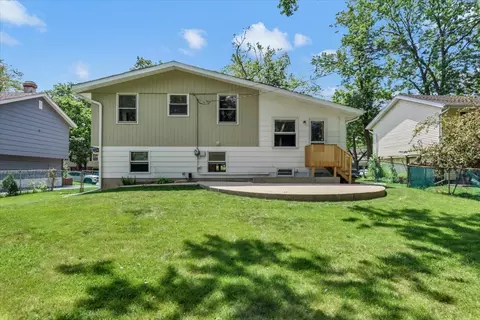 Exterior - 2308 Birch Ln, Rolling Meadows, IL 60008 photo 4 of 6