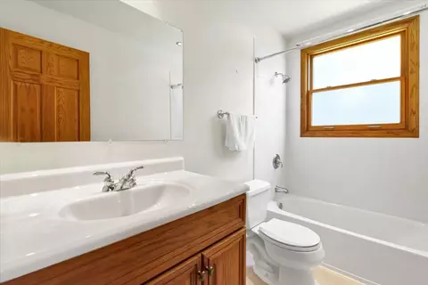 Bath - 2308 Birch Ln, Rolling Meadows, IL 60008 photo 1 of 3