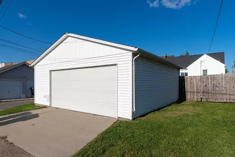 Exterior - 2317 29th St, Moline, IL 61265 photo 9 of 9