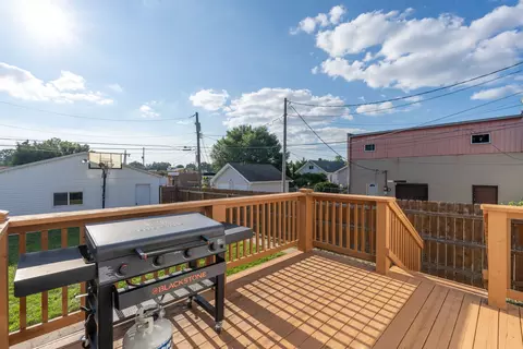 Exterior - 2317 29th St, Moline, IL 61265 photo 3 of 9
