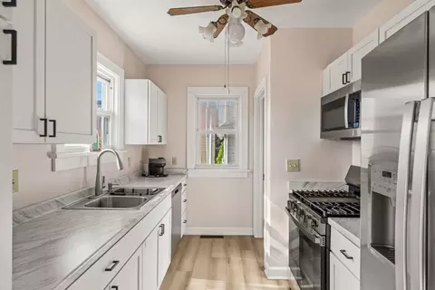 Kitchen - 2317 29th St, Moline, IL 61265 photo 1 of 4