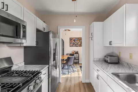Kitchen - 2317 29th St, Moline, IL 61265 photo 2 of 4