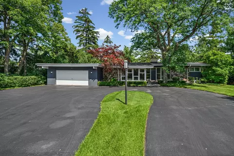 415 Clavey Ln, Highland Park, IL 60035
