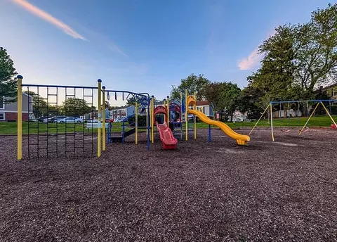 Other - 1929 Whitingham Ln, Hoffman Estates, IL 60169 photo 16 of 16