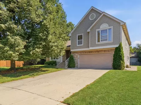1173 N Clearwater Ct, Palatine, IL 60067