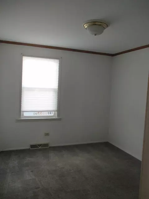 Bedroom - 6421 Sinclair Ave, Berwyn, IL 60402 photo 2 of 3