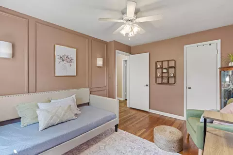 Bedroom - 1636 32nd St, Moline, IL 61265 photo 3 of 6