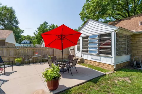 Exterior - 1636 32nd St, Moline, IL 61265 photo 7 of 10
