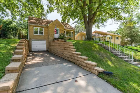 Exterior - 1636 32nd St, Moline, IL 61265 photo 2 of 10