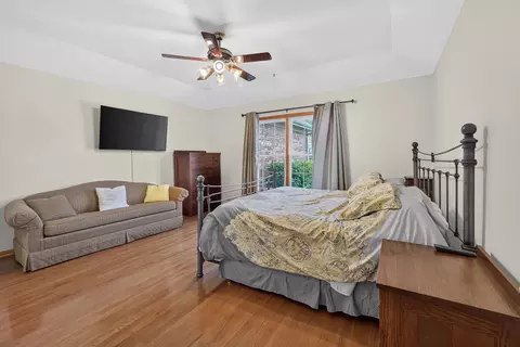 Bedroom - 3932 Balmoral Ct, Rolling Meadows, IL 60008 photo 2 of 5