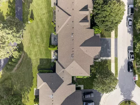 View/Area - 3932 Balmoral Ct, Rolling Meadows, IL 60008 photo 3 of 4