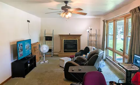 Living - 109 Belcher St, Anna, IL 62906 photo 3 of 3