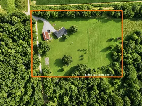 View/Area - 2325 County Road 975 E, Rinard, IL 62878 photo 2 of 12