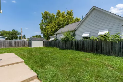 Exterior - 501 17th Ave, Moline, IL 61265 photo 9 of 9