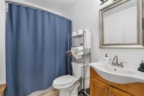 Bath - 501 17th Ave, Moline, IL 61265 photo 1 of 1