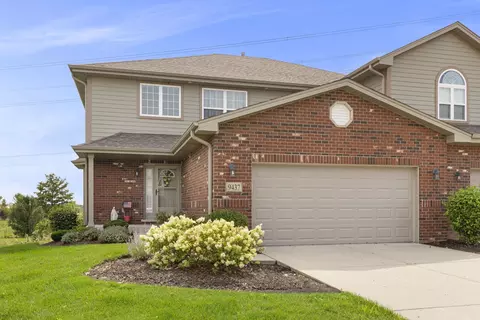 9437 Parkwood Ln, Tinley Park, IL 60487