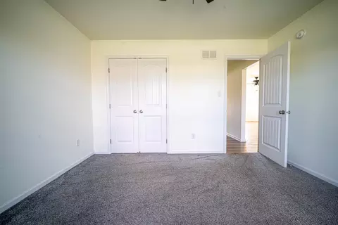 Bedroom - 1908 Willow Brook Dr, Bourbonnais, IL 60914 photo 2 of 3