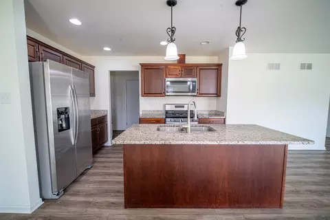Kitchen - 1908 Willow Brook Dr, Bourbonnais, IL 60914 photo 2 of 3