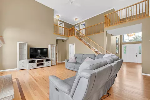 Living - 1470 Boulder Bluff Ln, Algonquin, IL 60102 photo 1 of 6
