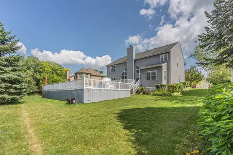 Exterior - 1470 Boulder Bluff Ln, Algonquin, IL 60102 photo 10 of 10