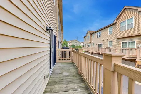 Exterior - 309 Western Ave, Des Plaines, IL 60016 photo 4 of 4