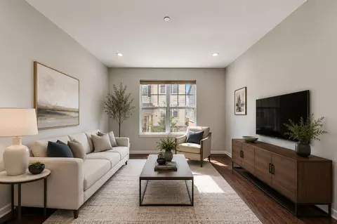 Living - 309 Western Ave, Des Plaines, IL 60016 photo 1 of 8