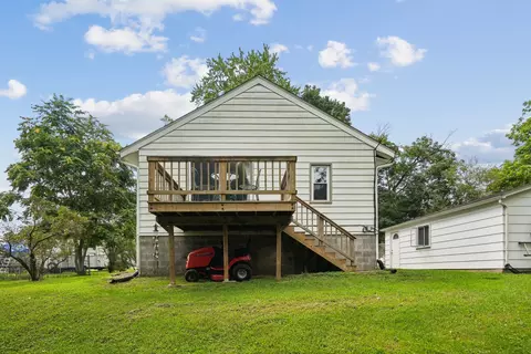 Exterior - 315 7th Ave, Silvis, IL 61282 photo 7 of 10