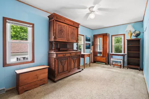 Bedroom - 315 7th Ave, Silvis, IL 61282 photo 3 of 5