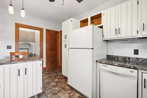 Kitchen - 315 7th Ave, Silvis, IL 61282 photo 3 of 3
