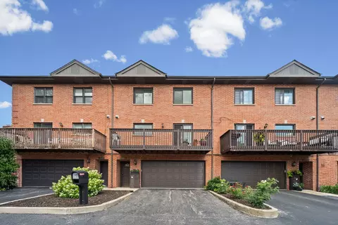 1339 E Central Rd, Arlington Heights, IL 60005