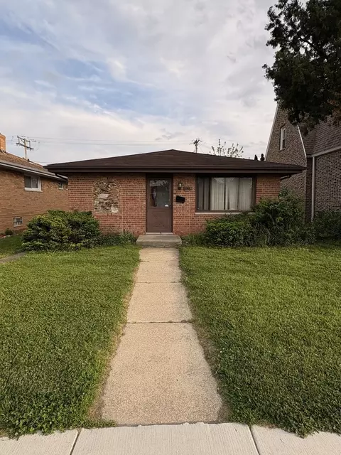 531 157th St, Calumet City, IL 60409