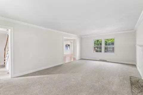 Living - 1053 Laurel Ln, Naperville, IL 60540 photo 4 of 8