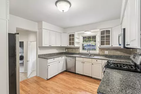 Kitchen - 1053 Laurel Ln, Naperville, IL 60540 photo 1 of 4