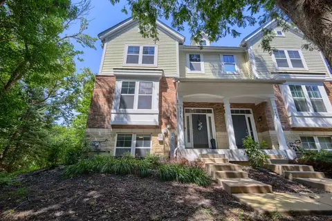 5630 Cambridge Way, Hanover Park, IL 60133