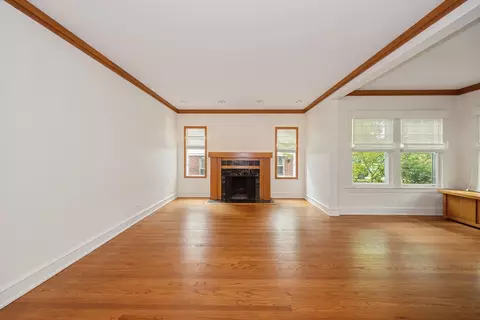 Living - 1102 Jackson Ave, River Forest, IL 60305 photo 4 of 8