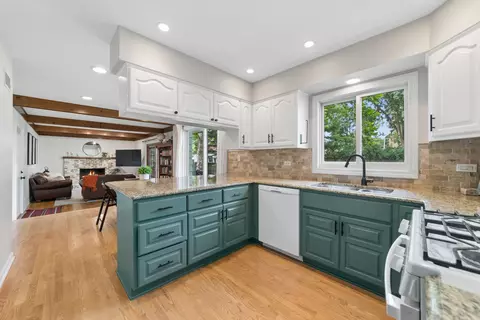 Kitchen - 117 E Madison Ave, Wheaton, IL 60187 photo 2 of 3