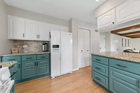 Kitchen - 117 E Madison Ave, Wheaton, IL 60187 photo 3 of 3