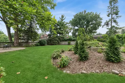 Exterior - 117 E Madison Ave, Wheaton, IL 60187 photo 4 of 4